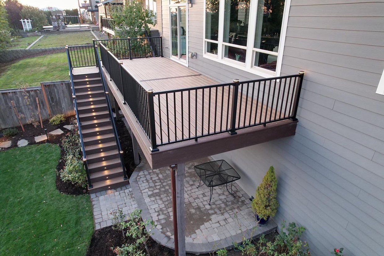 Deck Contractor 16