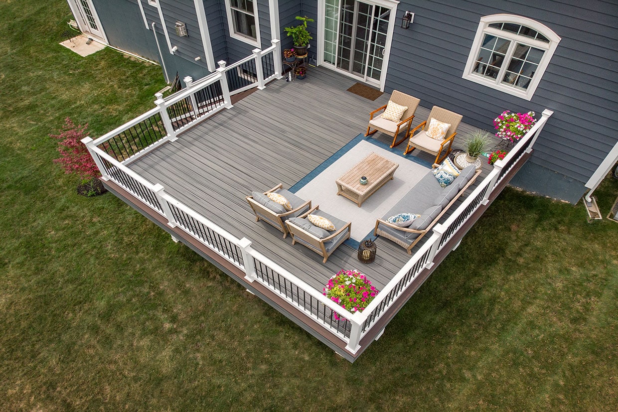 Benefits of Hiring a Deck Builder 47